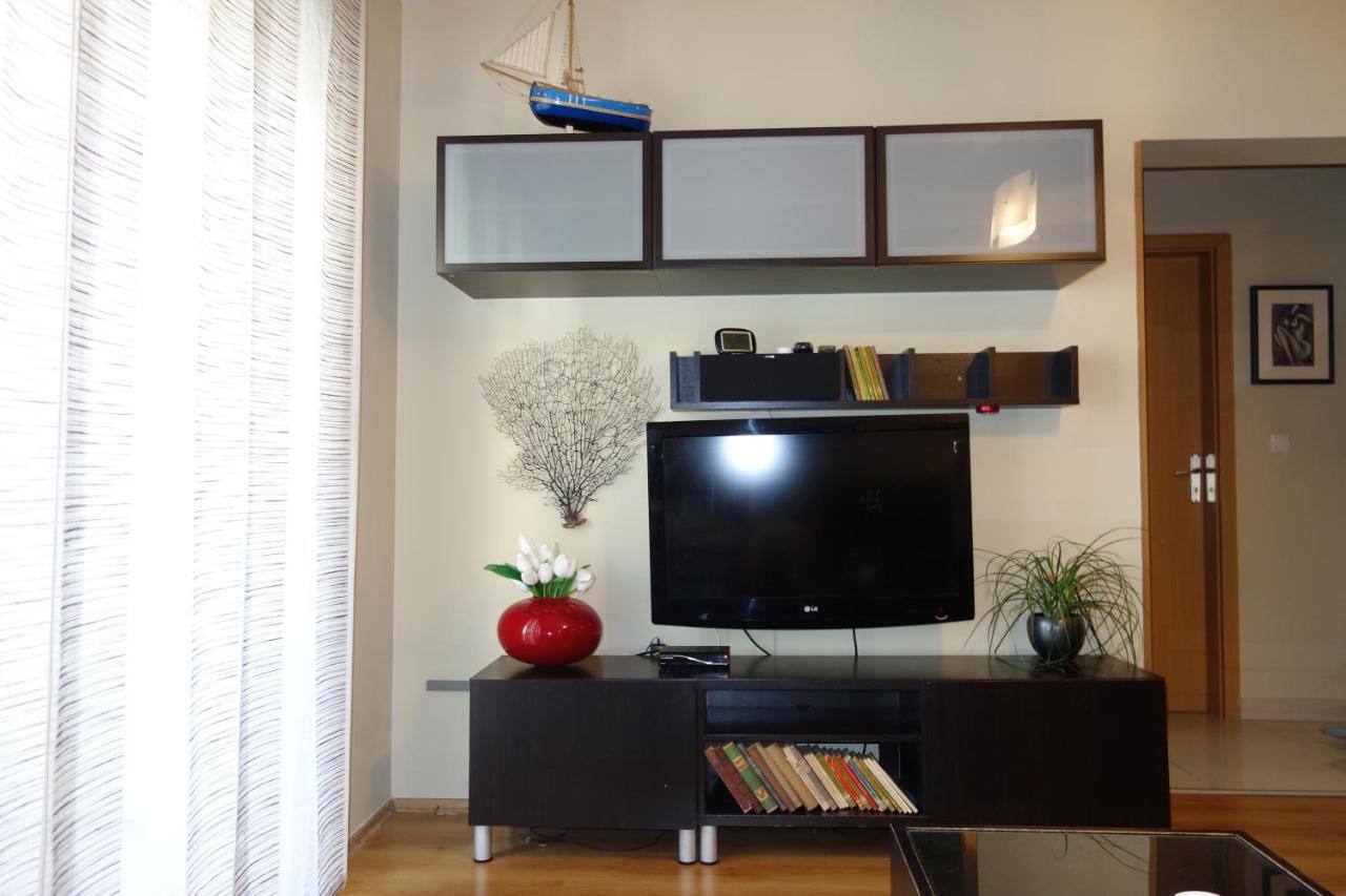 Nice Sunny Apartment Pula Bagian luar foto